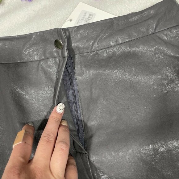 NWT $128 LF Seek Label Faux Leather Hook & Eye Side Skirt Grey [ Medium ]‎ #3920 - Picture 9 of 12